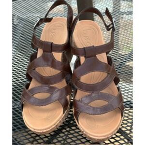 b.o.c. Born Chyna II Brown Wedge Sandals Womens Size 10 Medium